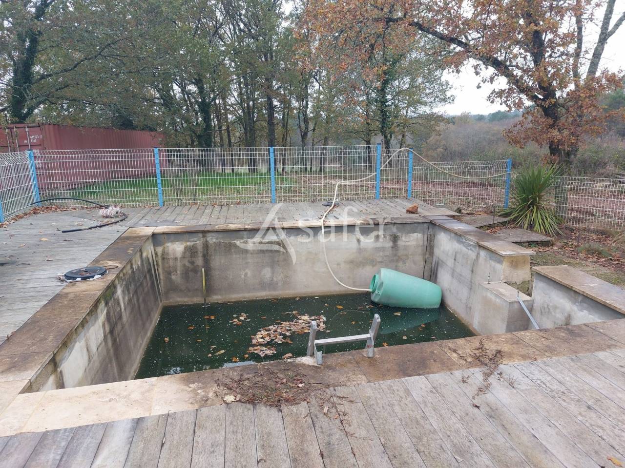 Belle propriété bâtie sur 28ha de pré et bois proche Monpazi