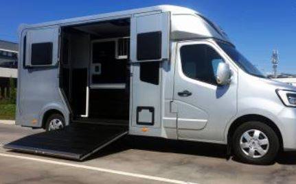 ASSUREUR SPECIALISTE DE L'UNIVERS EQUESTRE