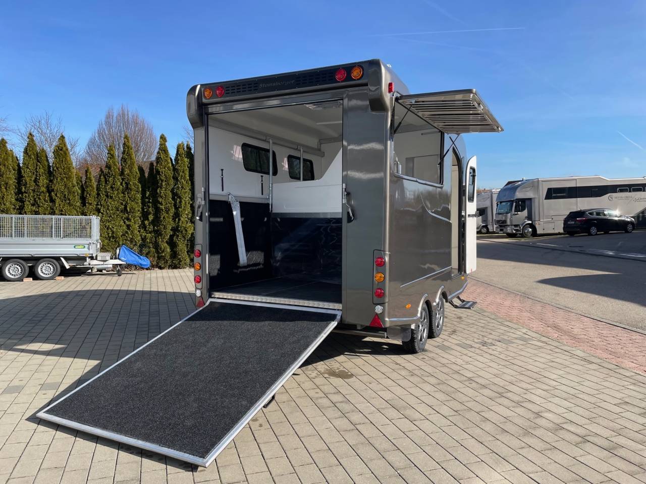 REMORQUE ANKA 3 CHEVAUX & SELLERIE