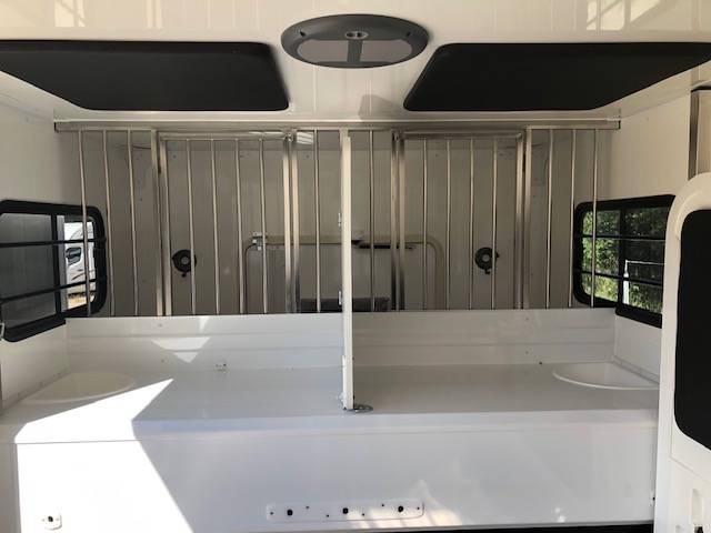 165cv/neuf/cab 5pl/50kms/66500ht/full options