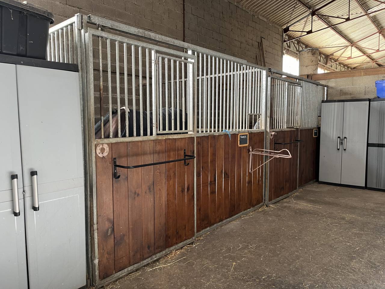 Pension pr&eacute; /box 