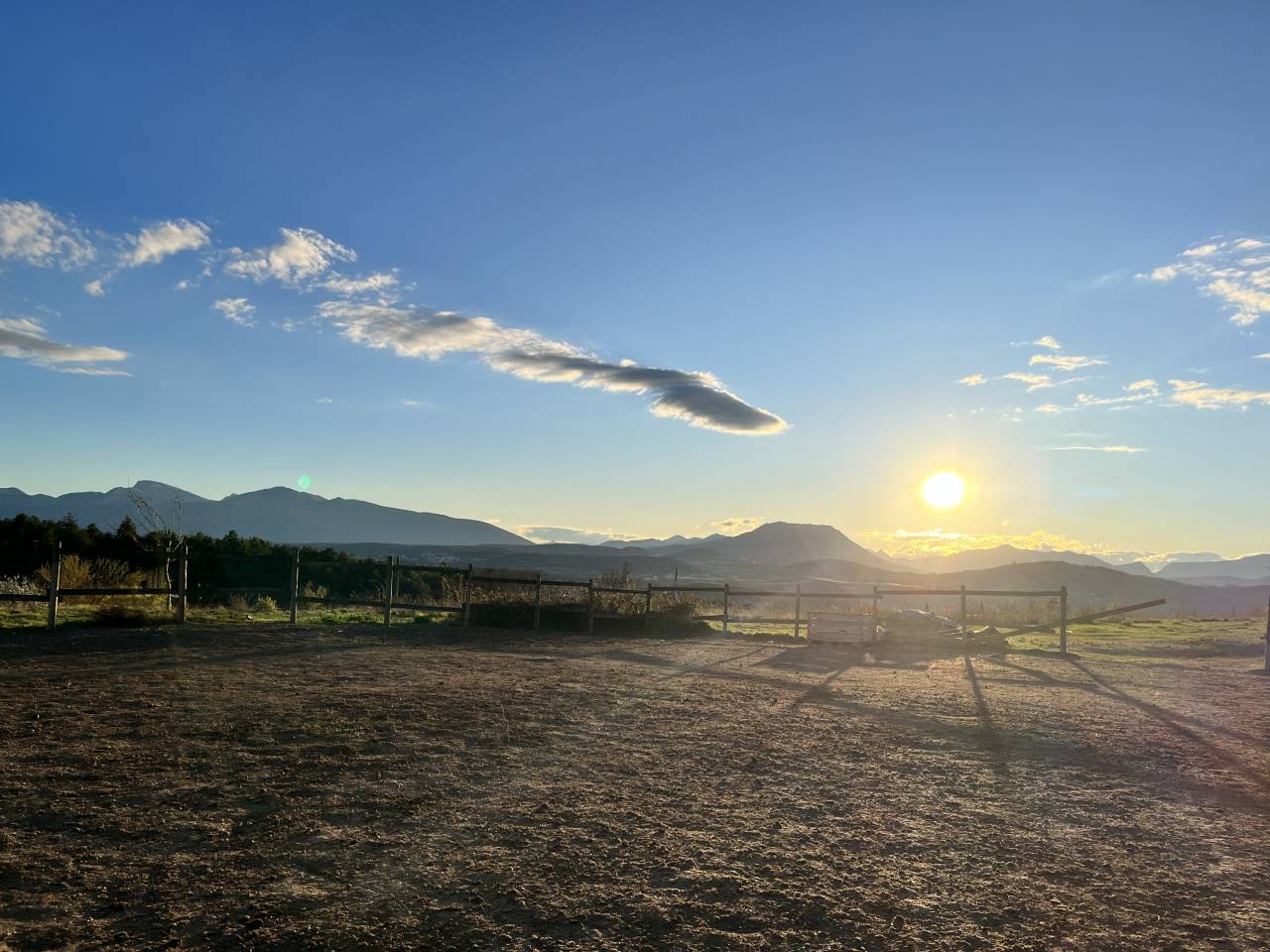 Pension chevaux - &Eacute;qui Elizabeth 04200 Sisteron 