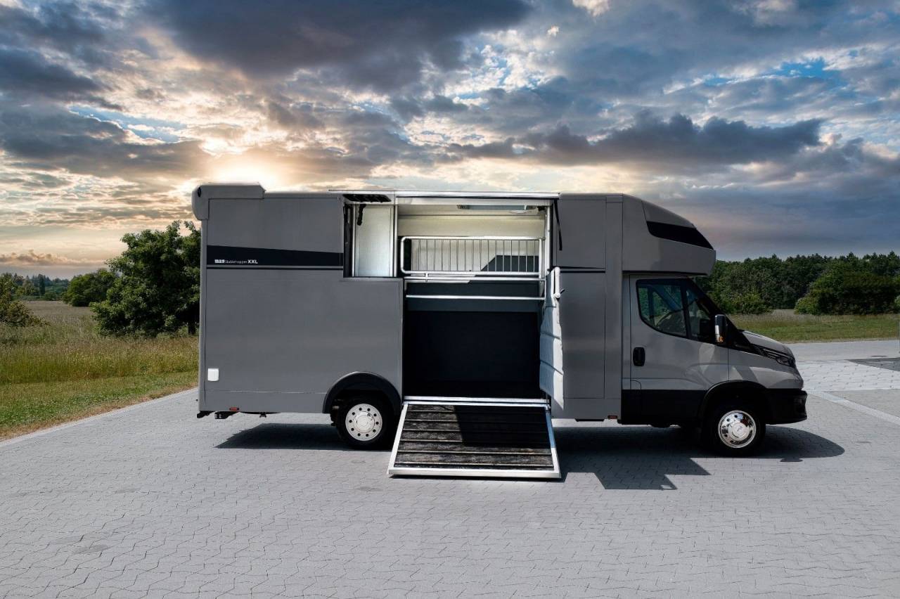 IVECO DAILY 50.210 MSG STABLEHOPPER XXL