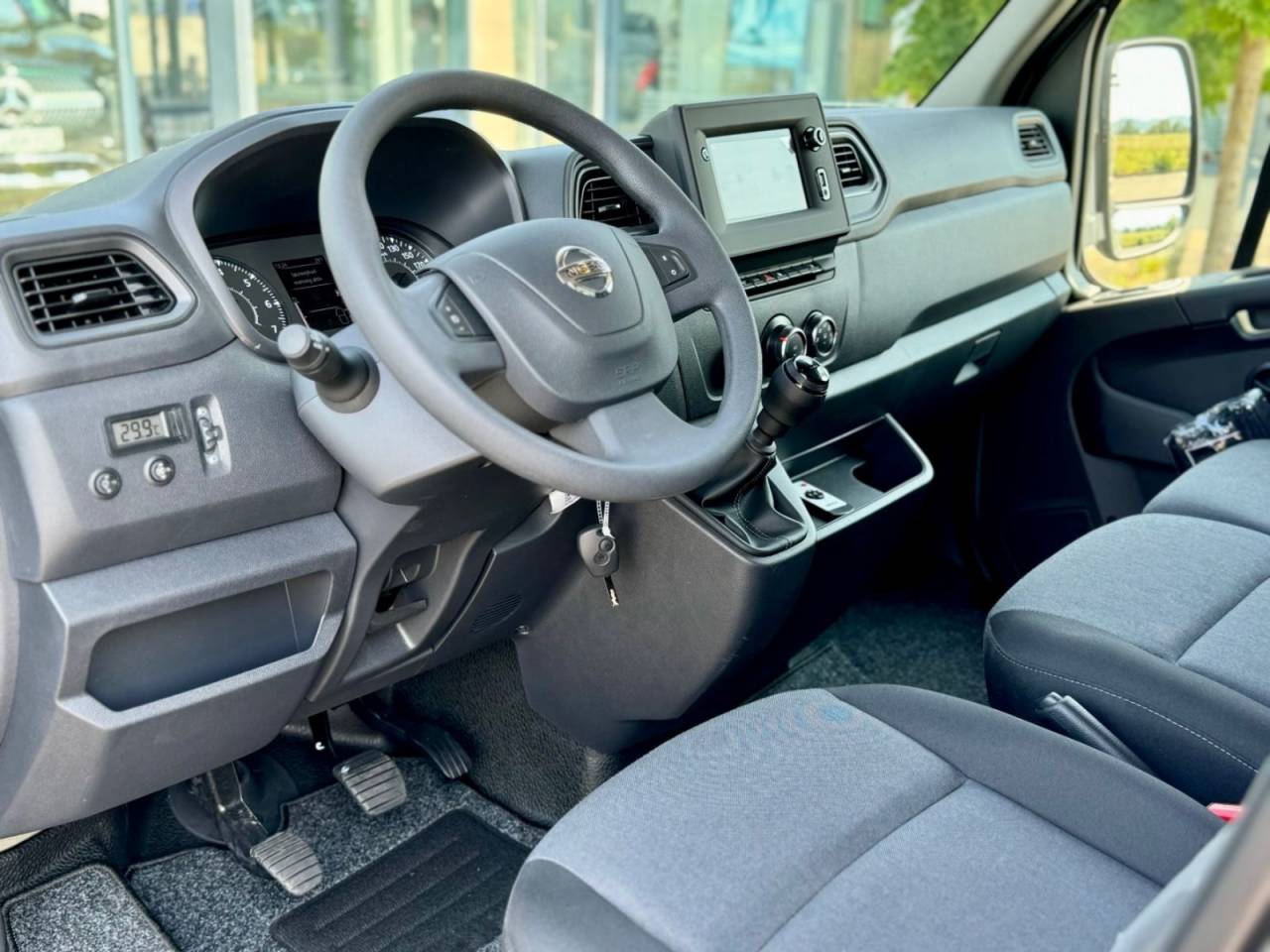 NISSAN INTERSTAR DCI 165 MSG STALLION LIGHT