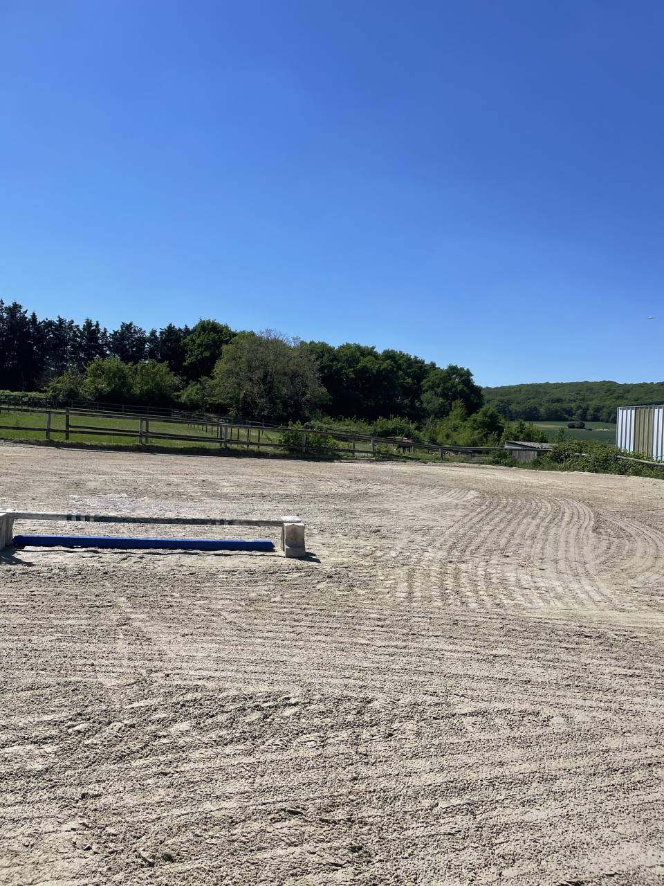 Nouvelle écurie proche de Paris ! JK Equestrian academy
