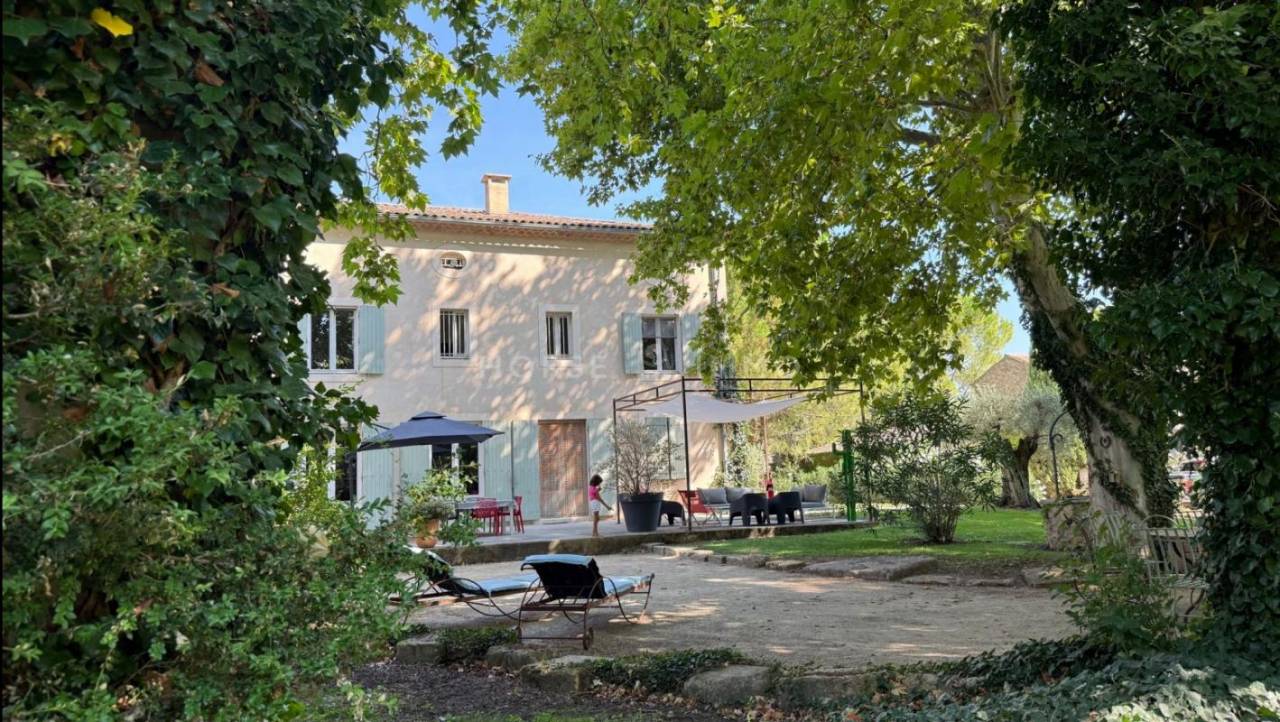 Provence- Belle Bastide sur 3,5 hectares