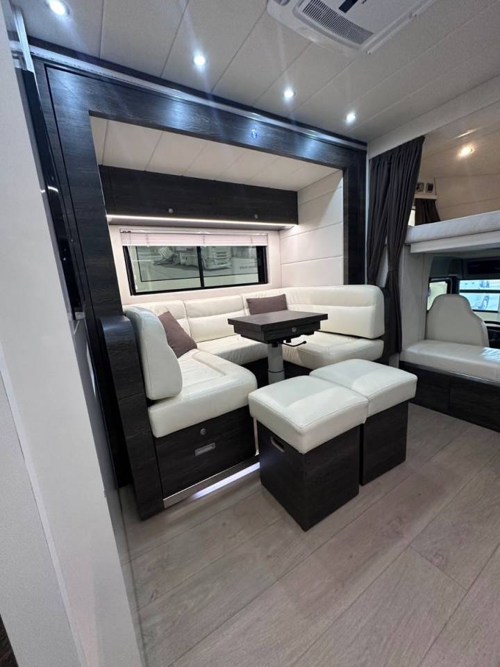 VOLVO FL 16.280 EQUIX POP OUT