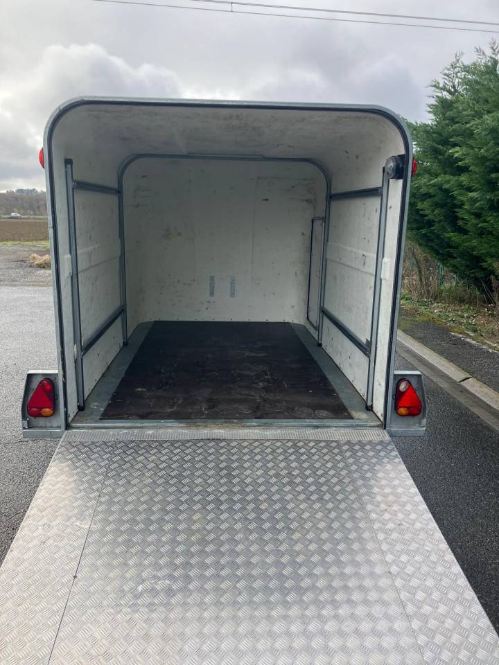 REMORQUE FOURGON FAUTRAS OLYMPIUM 300   