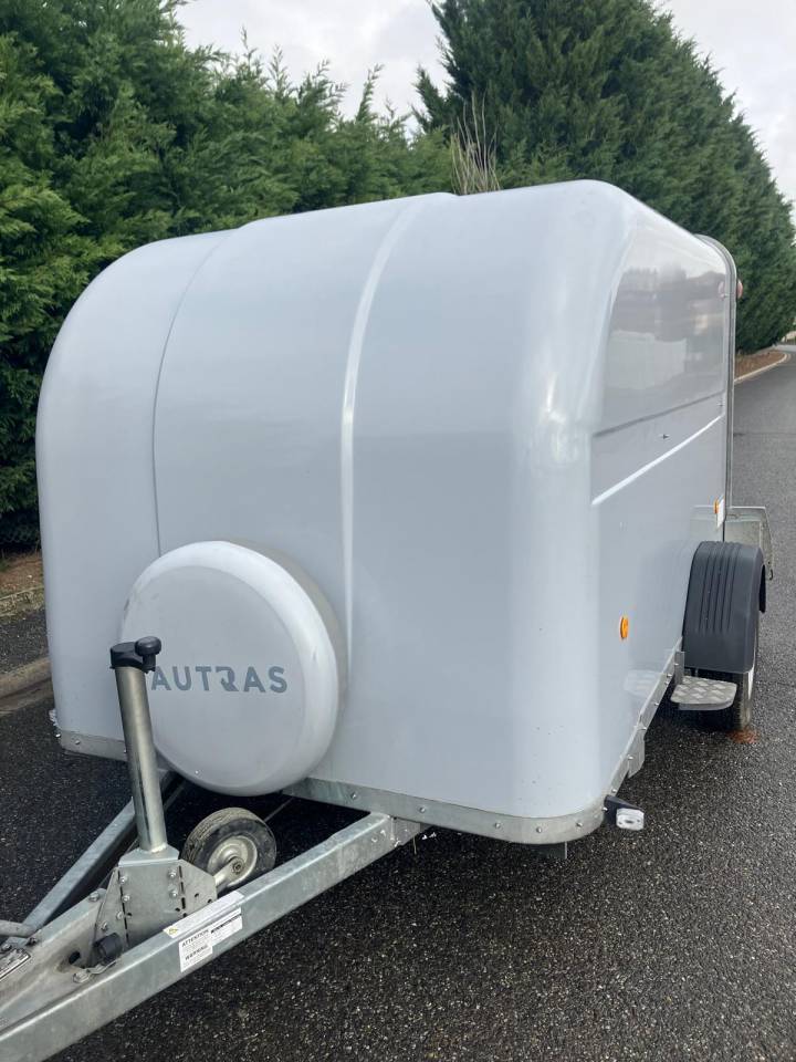 REMORQUE FOURGON FAUTRAS OLYMPIUM 300   