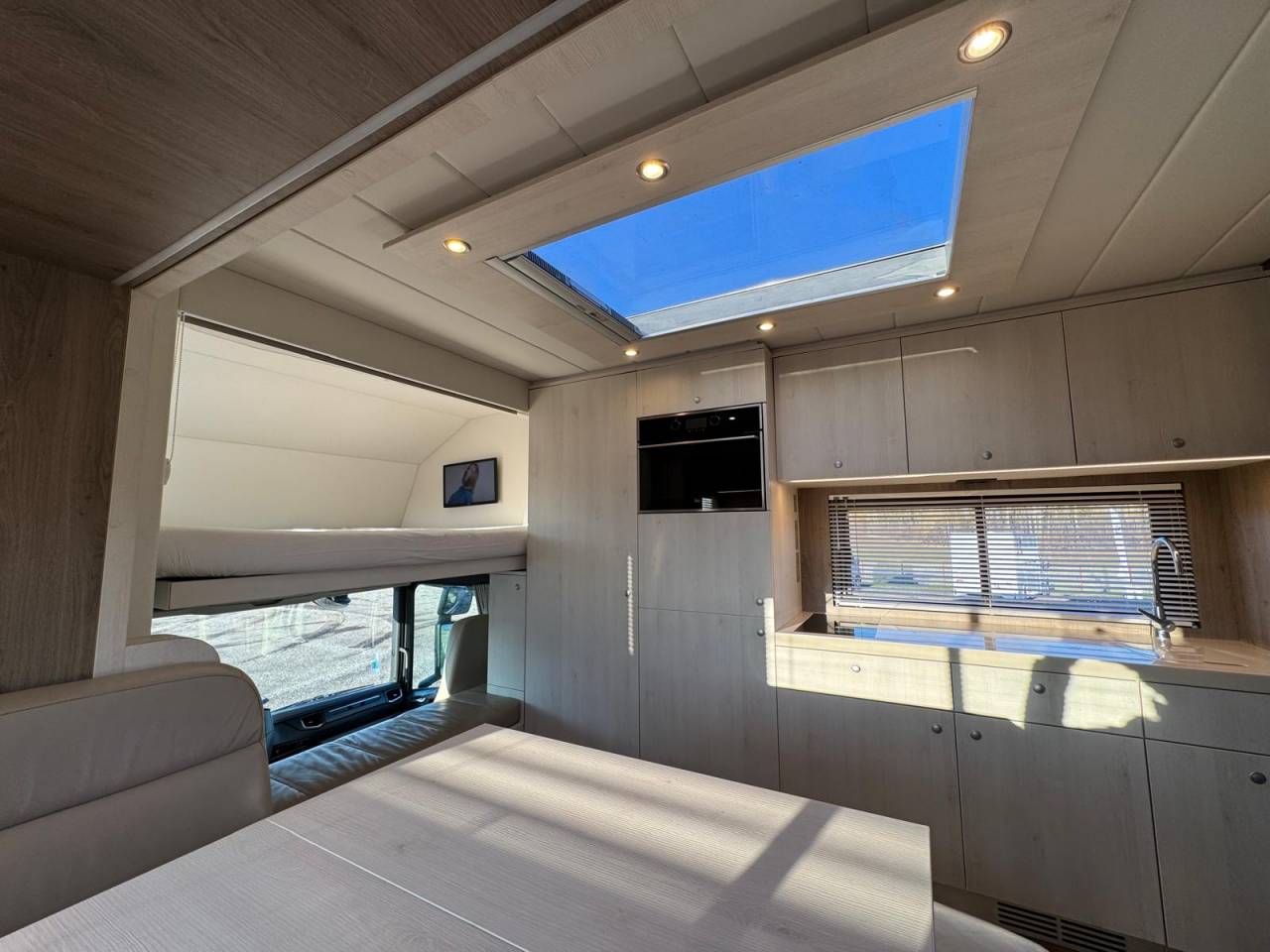 STX 6 CHEVAUX AVEC POP OUT ET PUSH UP - VENDU