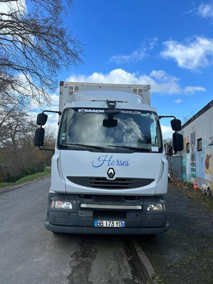 Renault 290cv caisse 10chevaux 42500ht