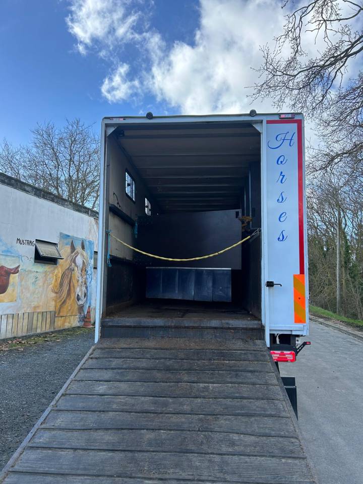 Renault 290cv caisse 10chevaux 42500ht