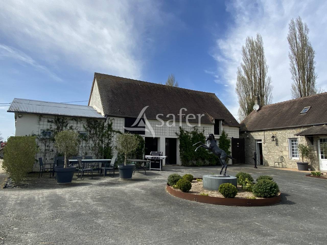 Haras d'élevage 77 hectares