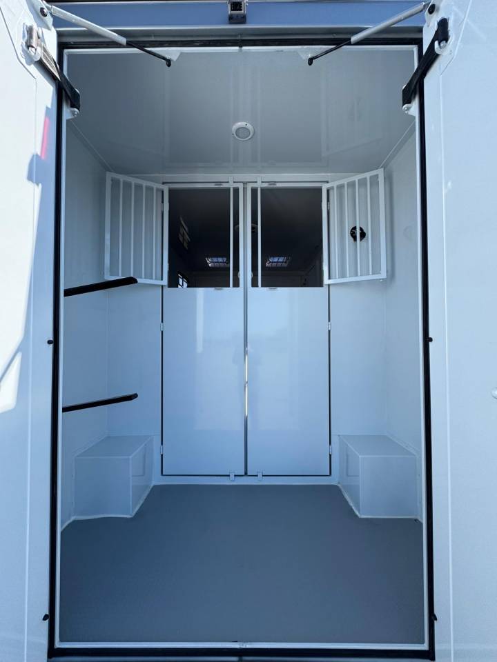 Nouveau Renault Master TBST stalle 3