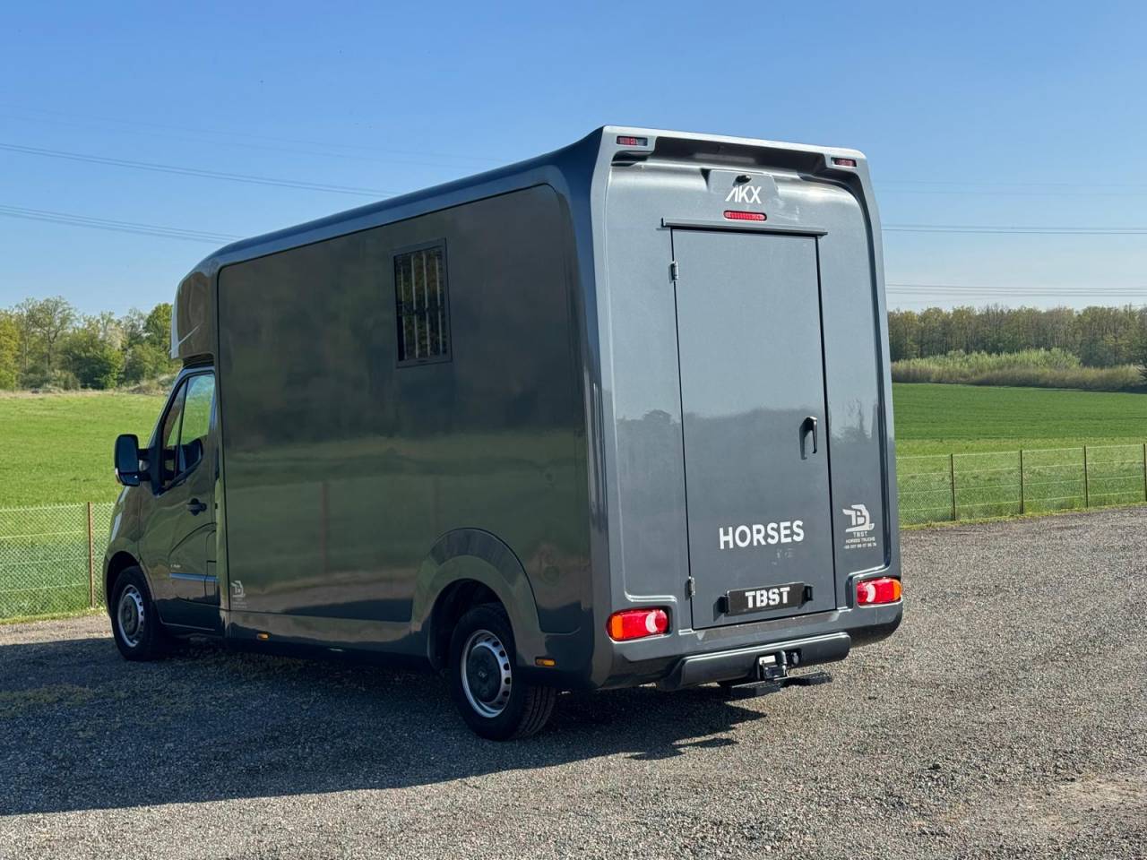 AKX stalle 3 - VENDU