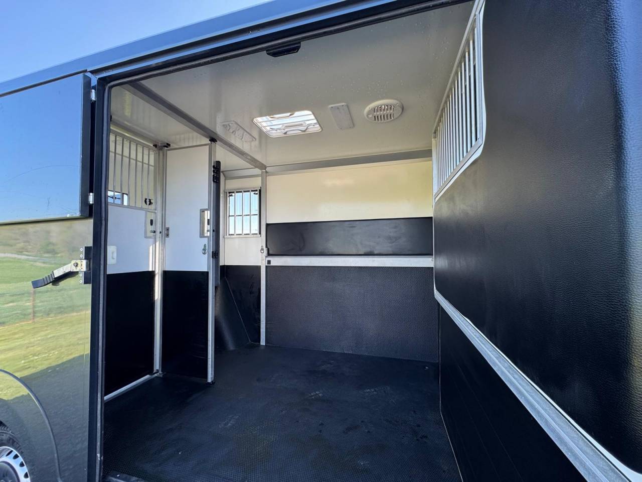 AKX stalle 3 - VENDU