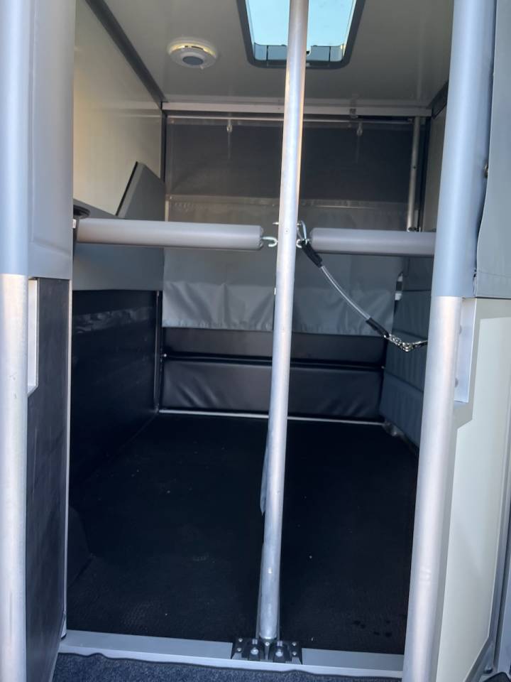 NISSAN INTERSTAR DCI 165 MSG STALLION LIGHT