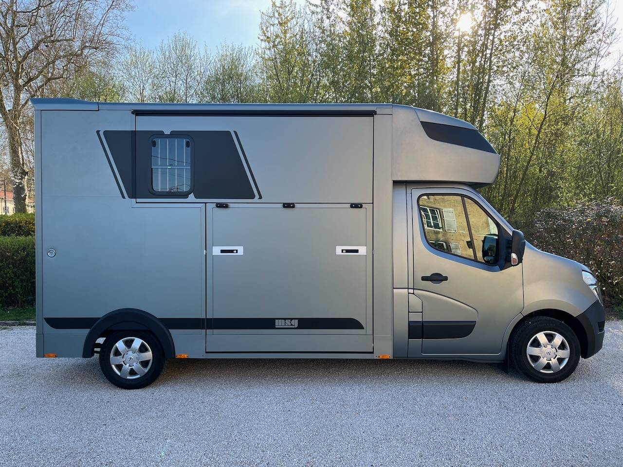 NISSAN INTERSTAR DCI 165 MSG STALLION LIGHT