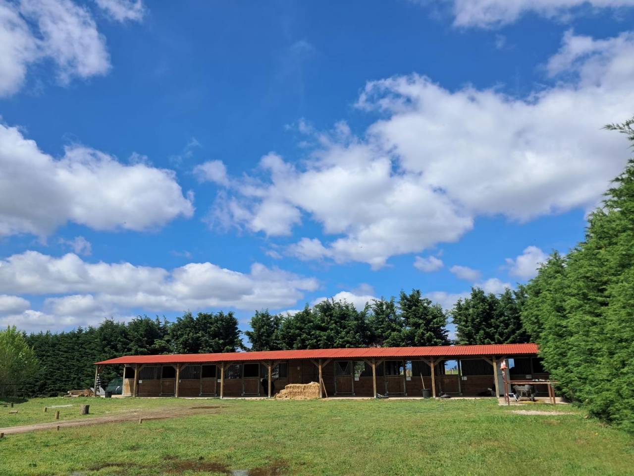 Box + paddock attenant