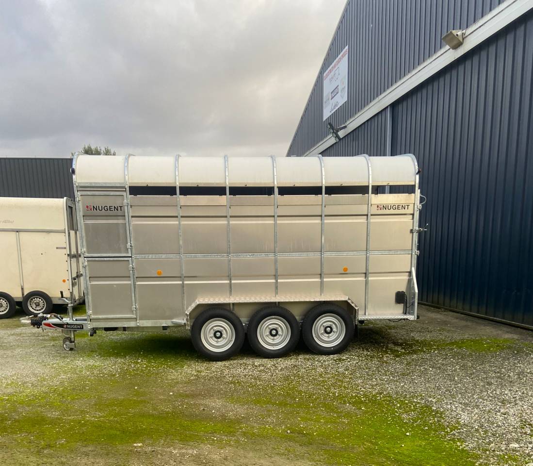 REMORQUE BETAILLERE NUGENT