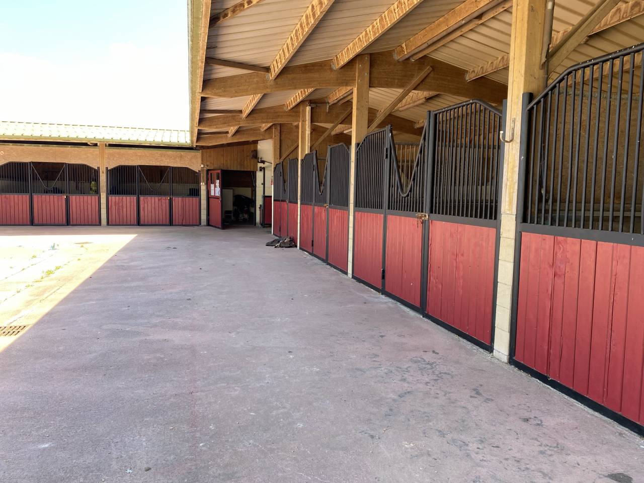 Écurie de Taranis: Ecurie de propriétaires avec BEES2 