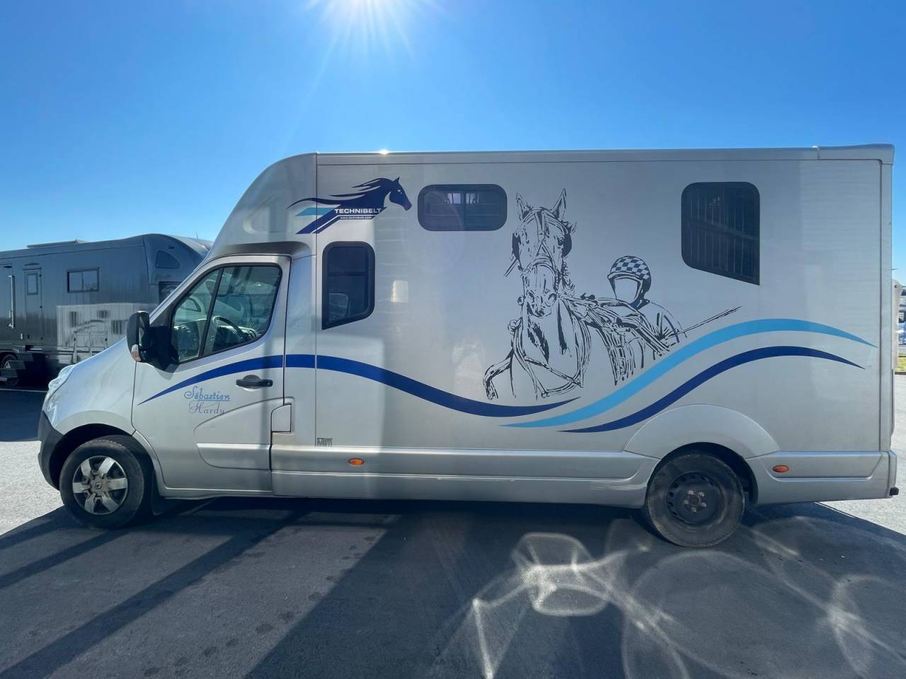 Camion pour chevaux MTM- TO 737