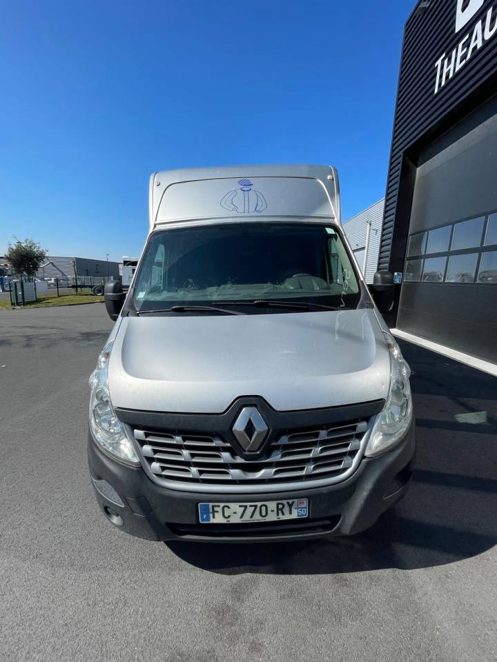 Camion pour chevaux MTM- TO 737