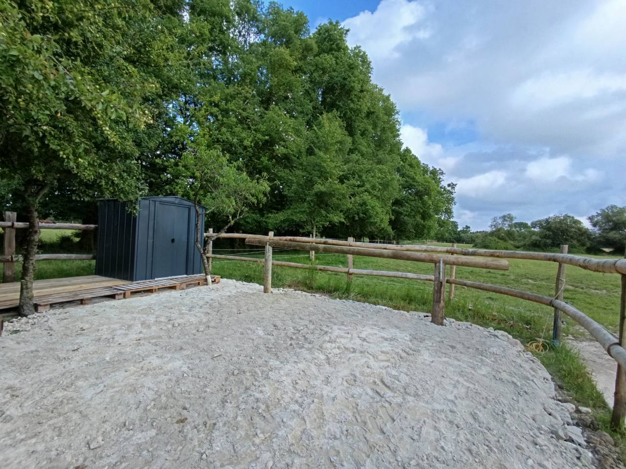 Pension chevaux à Challans (85) – stabulation libre 