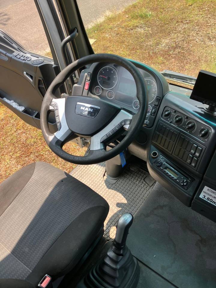 MAN TGA 400CH DE 2007 12 CHEVAUX