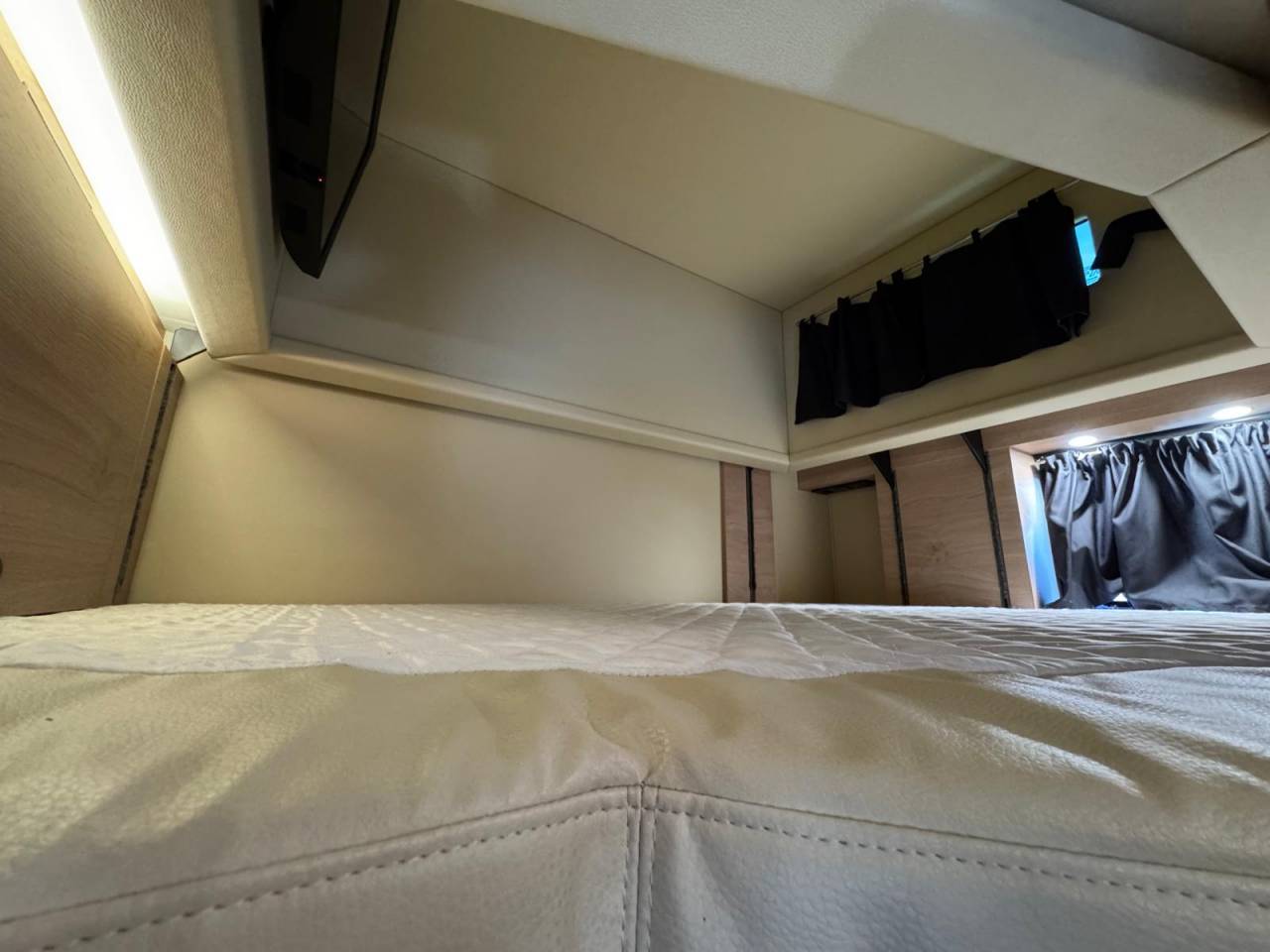 Krismar Mercedes 26/48 pop out, push up et chambre