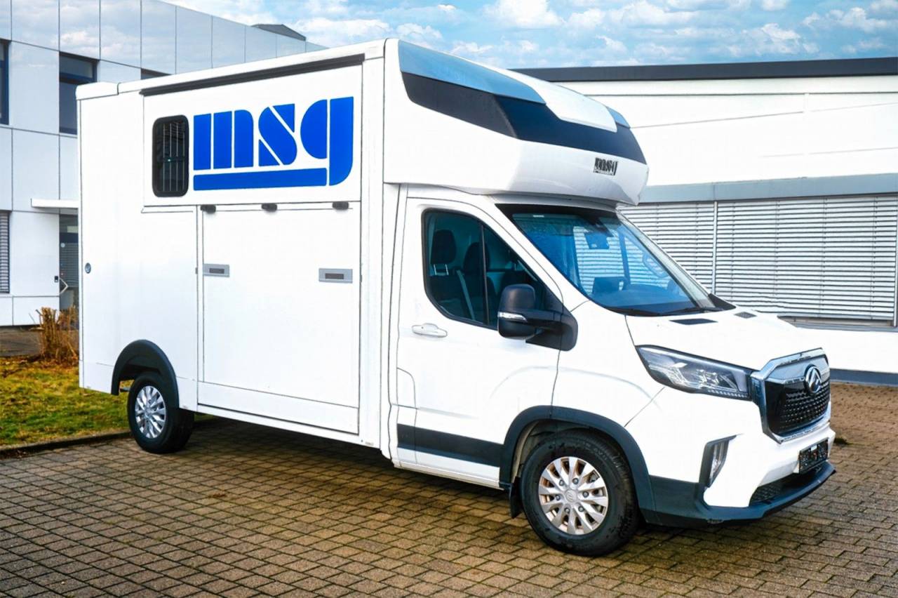 MAXUS DELIVER 9 LUXURY MSG STALLION LIGHT