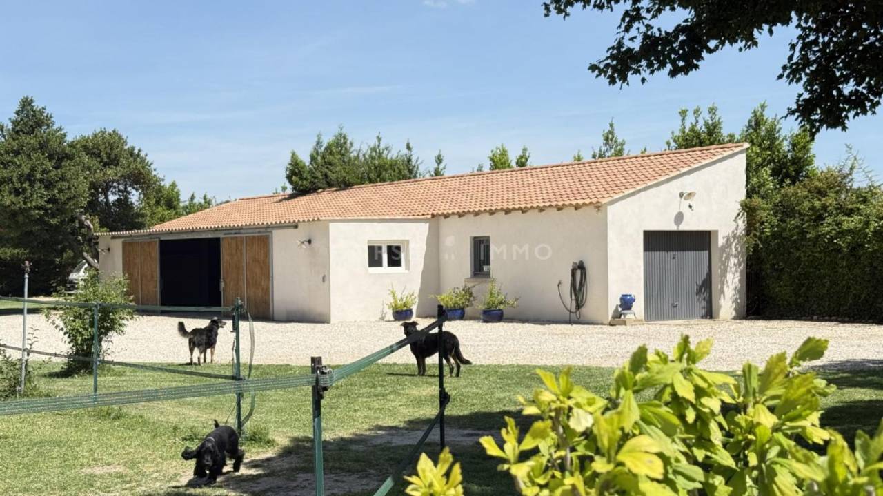Propri&eacute;t&eacute; &eacute;questre de charme en campagne de Beaucaire