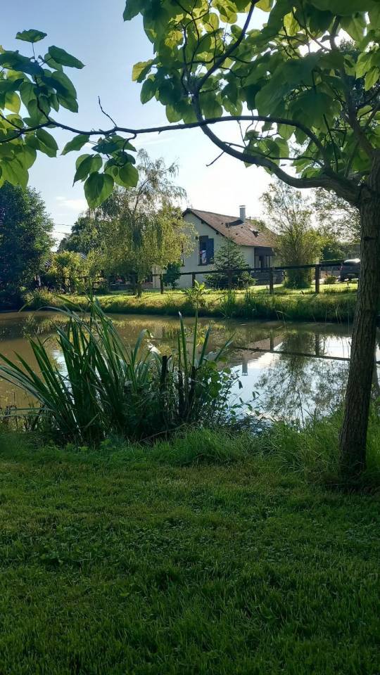Maison avec étang cadre exceptionnel proche haras du pi