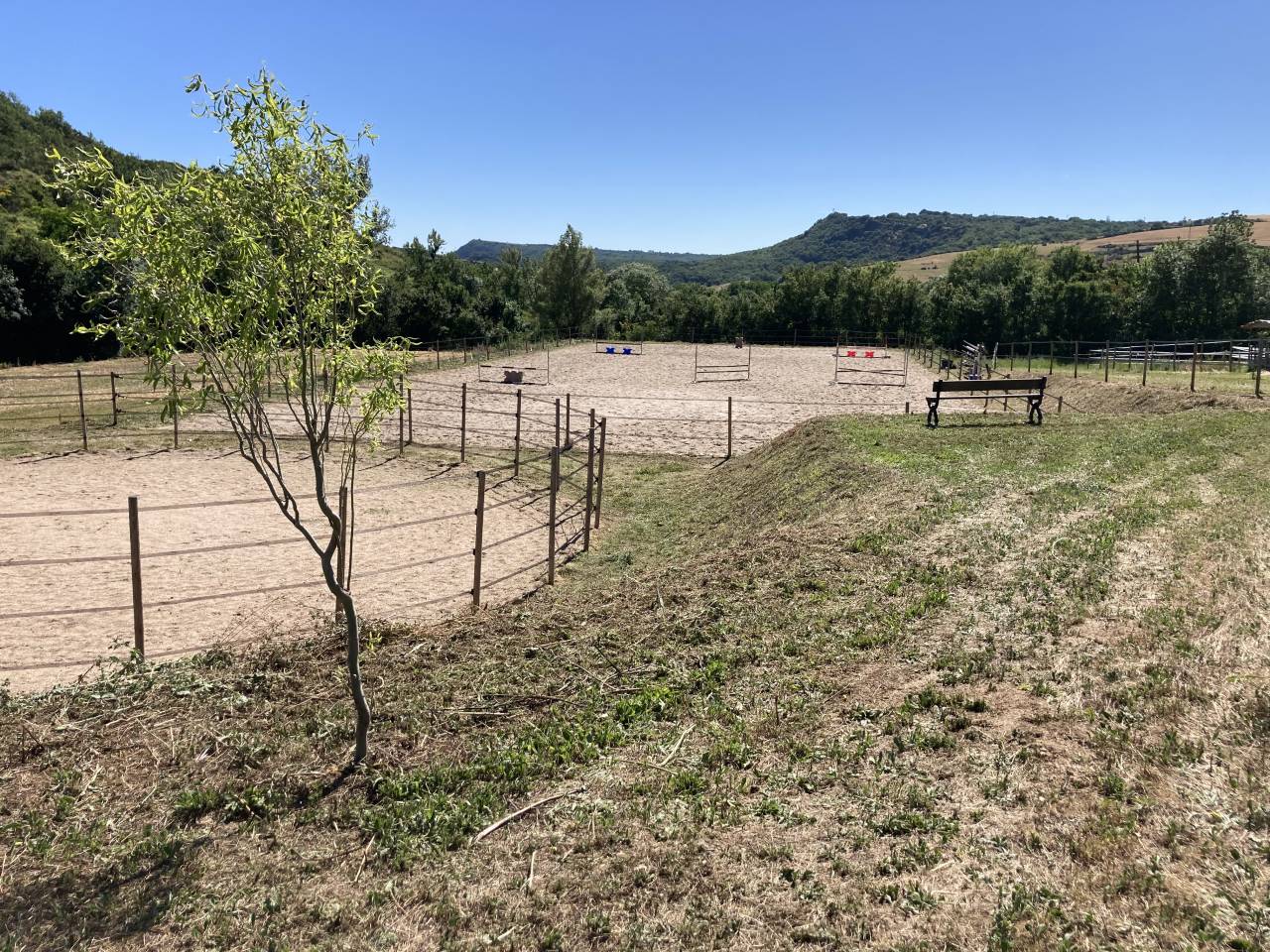 Pension paddock et pr&eacute;