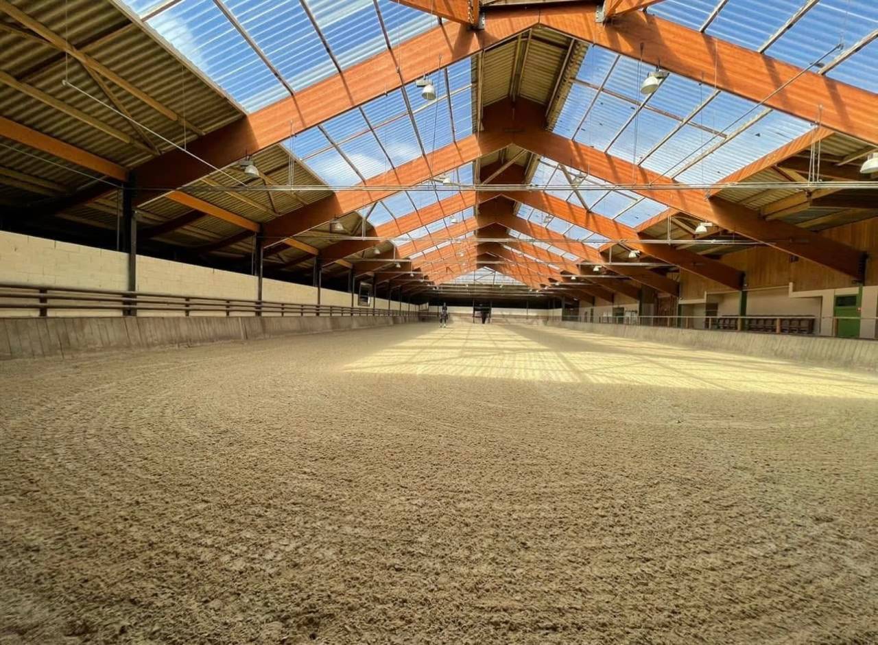 &Eacute;CURIE CBC STABLES