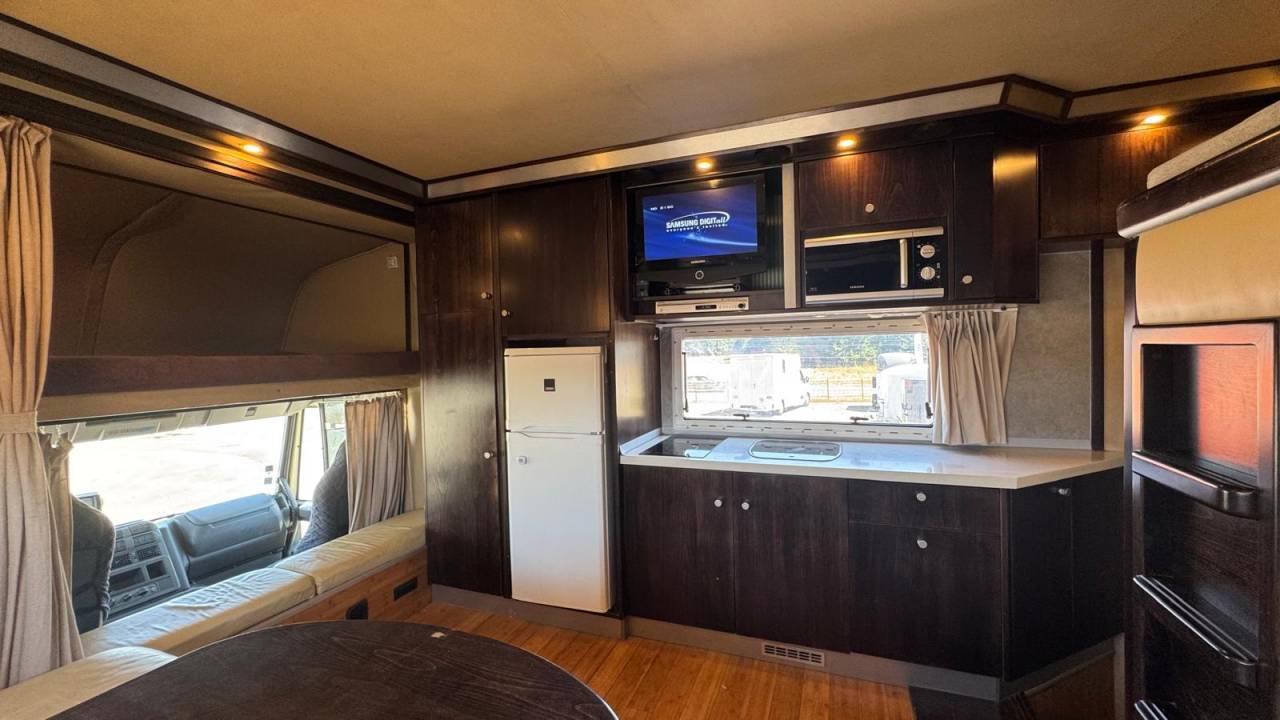 STX 6 chevaux avec pop out