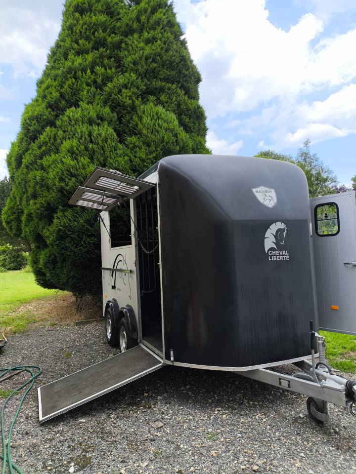 cheval liberté 3 places