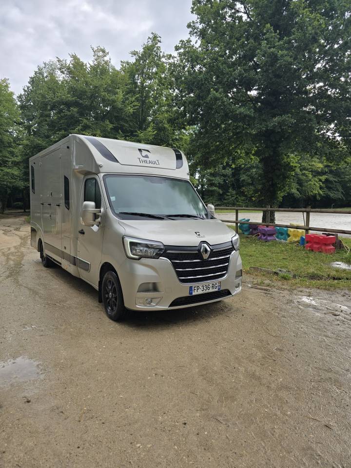 CAMION RENAULT MASTER DCI 165 THEAULT  SWITCH TVA RECUP