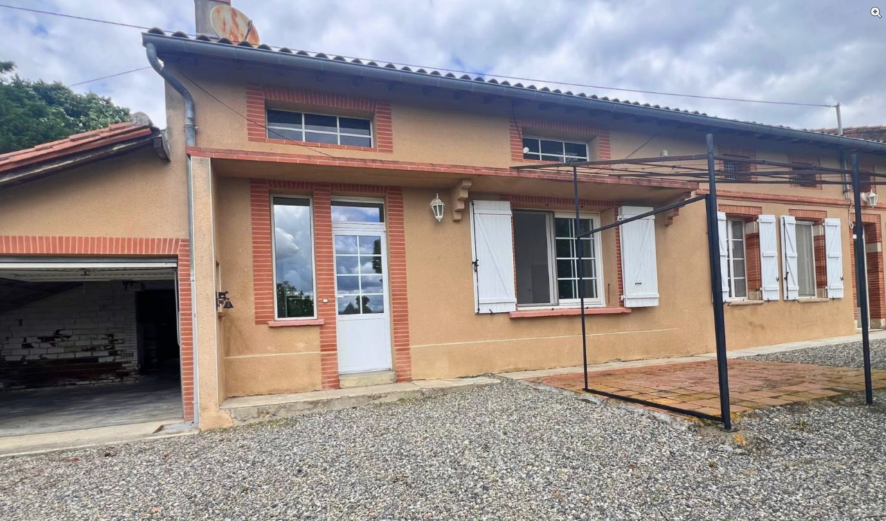 Propriété rurale de 40 hectares (09)