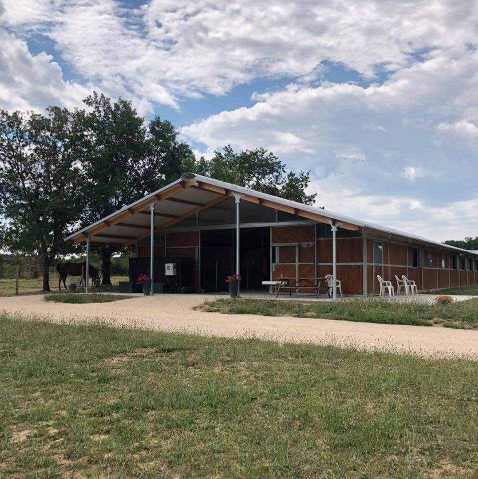 Pension écurie de propriétaire - Écuries de Pramadel 