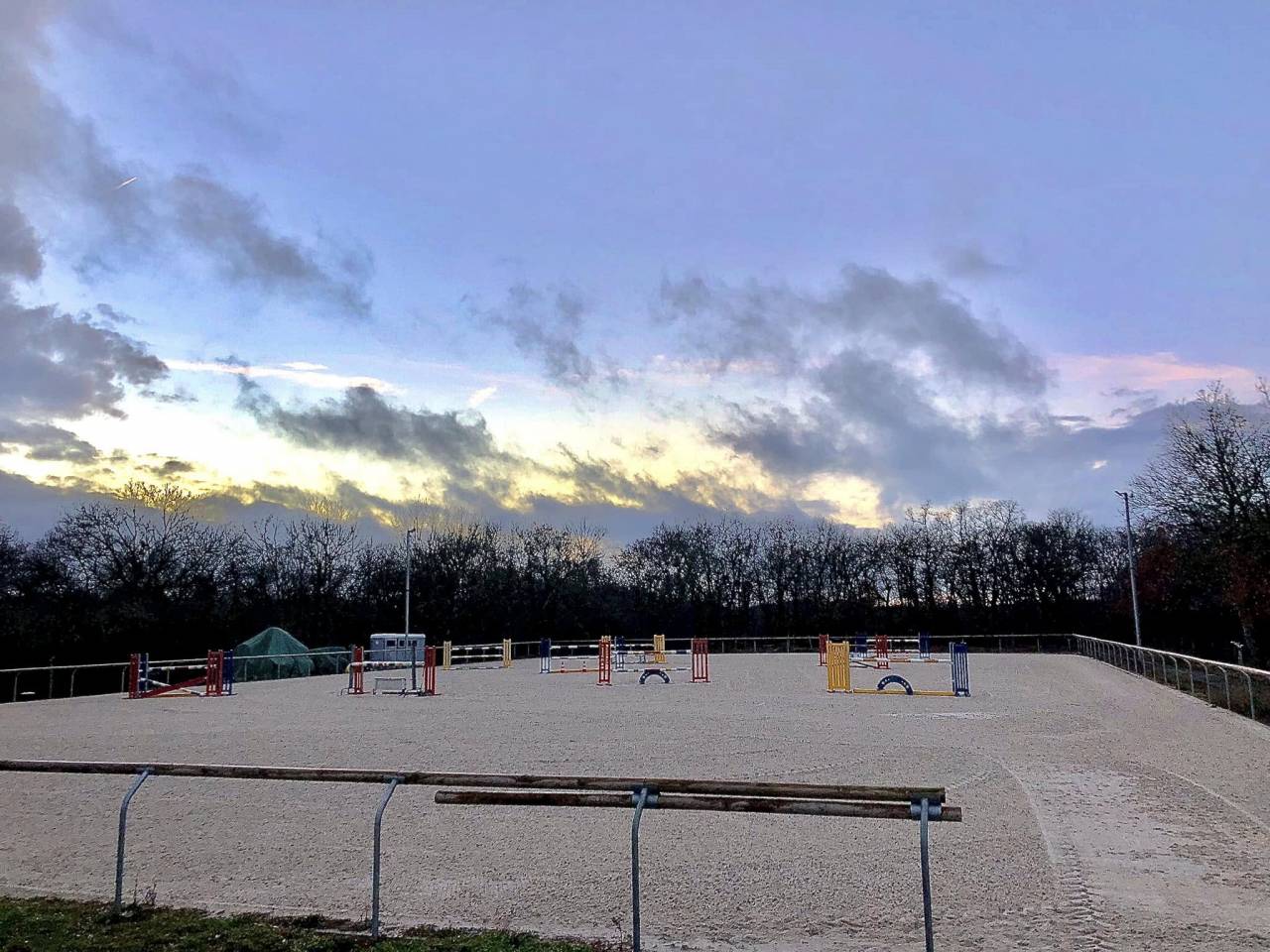 Pension écurie de propriétaire - Écuries de Pramadel 