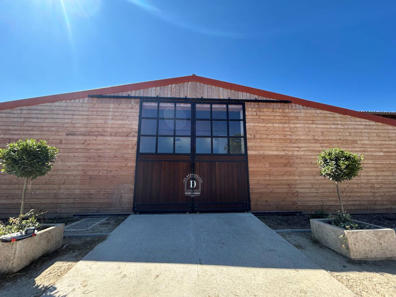 Location de box avec acc&egrave;s aux infrastructures