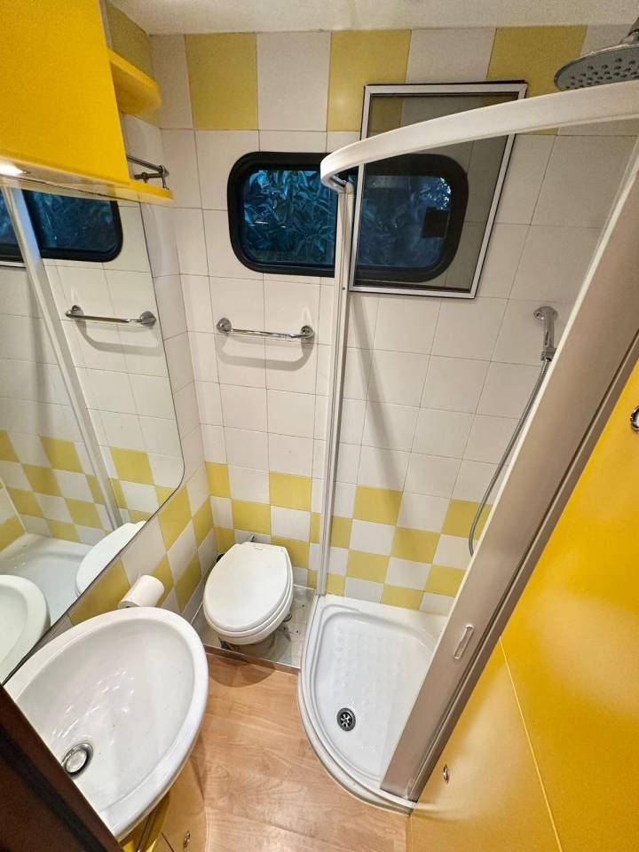 eurogargo 150e24 225000kms 97000ht