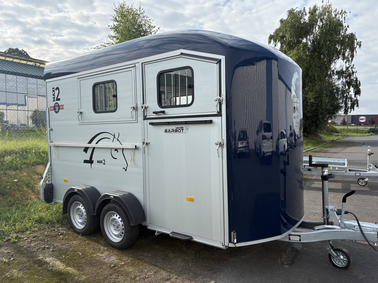 MAXI 2 CHEVAL LIBERTE 