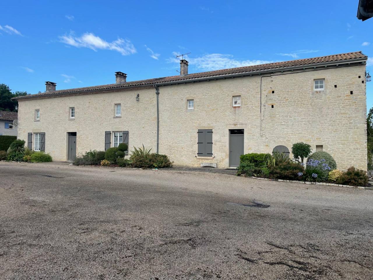 Domaine rare et polyvalent en pleine nature sur 15 ha