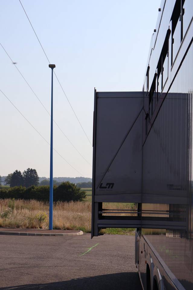 IVECO 26.360 STX - 6 CHEVAUX - POP OUT - VENDU