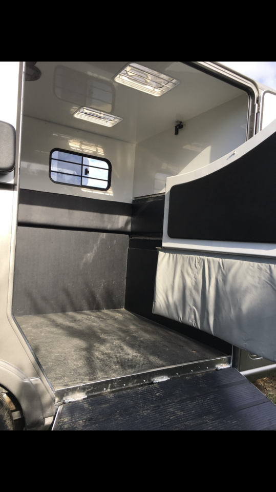 Transport Chevaux 77 -> France