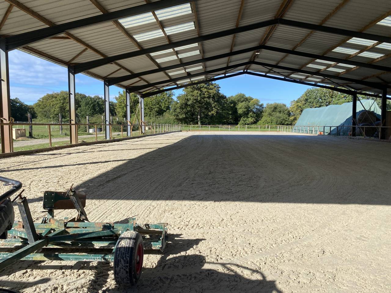 Pension box/paddock/pr&eacute; cheval 