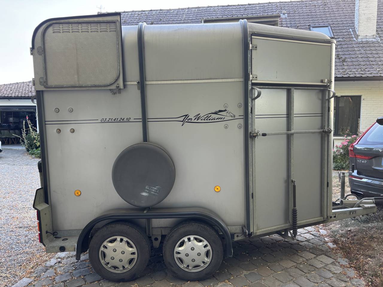 Van 2 places Ifor Williams