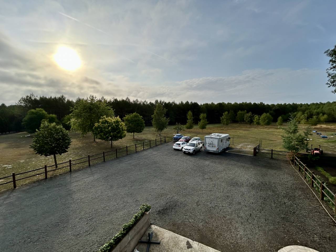 963094_1756117130_3165.jpg